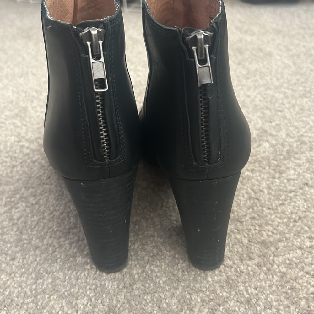 Madewell Black Leather Stacked Heel Bootie Sz 7 - Picture 3 of 10